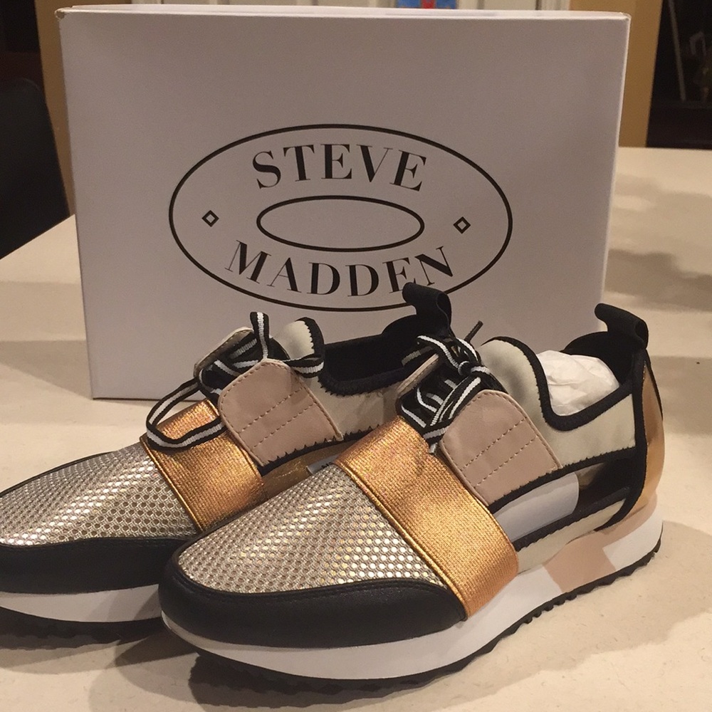 Steve Madden Arctic Rose Gold sneakers, size 7.5